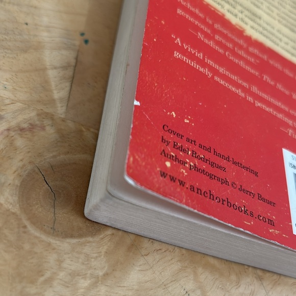 Things Fall Apart - Book by Chinua Achebe - 50th Anniversary Edition - Picture 4 of 16